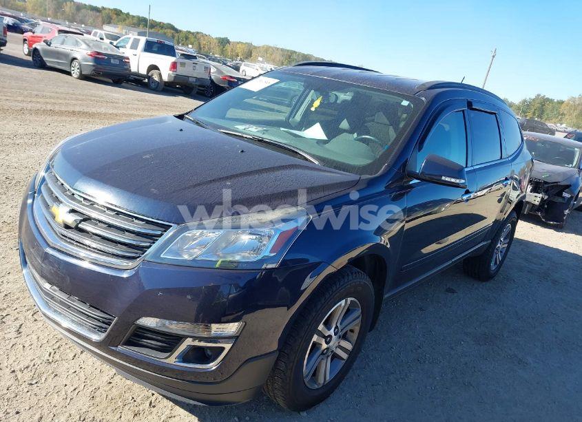 Photo 2 of 2015 Chevrolet Traverse 1LT (VIN 1GNKRGKD9FJ139335)