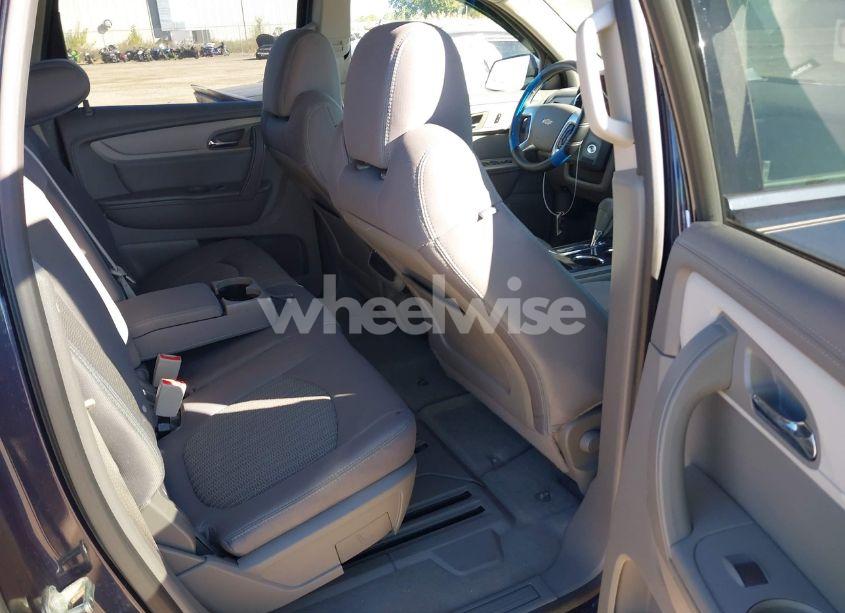 Photo 8 of 2015 Chevrolet Traverse 1LT (VIN 1GNKRGKD9FJ139335)