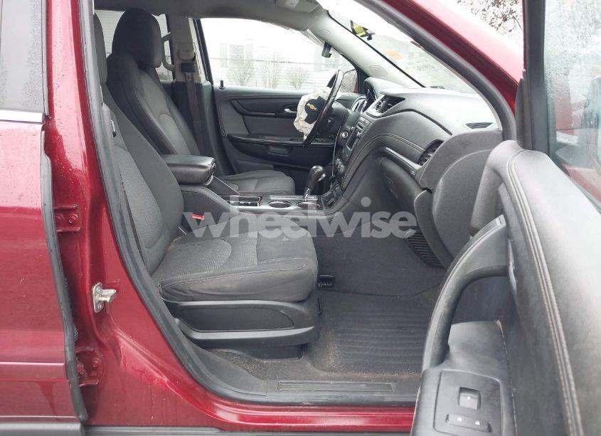 Photo 5 of 2015 Chevrolet Traverse 1LT (VIN 1GNKRGKD9FJ260169)