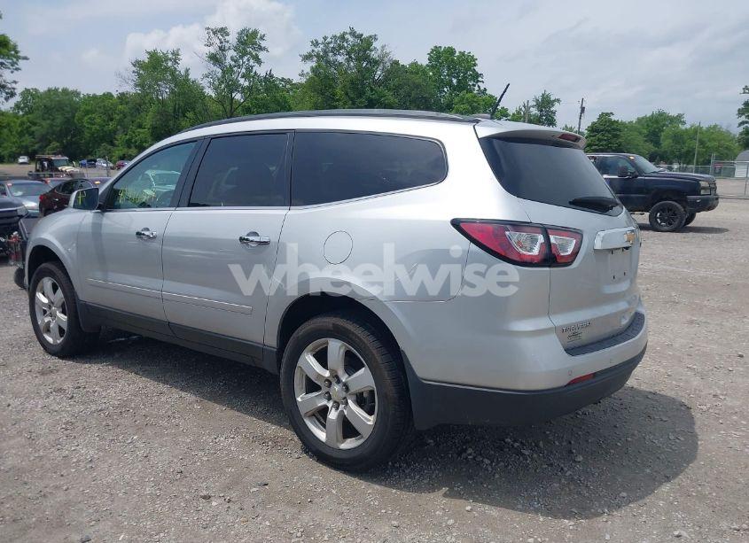 Photo 3 of 2017 Chevrolet Traverse 1LT (VIN 1GNKRGKD9HJ171592)