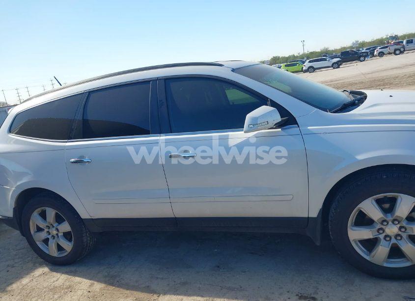 Photo 13 of 2017 Chevrolet Traverse 1LT (VIN 1GNKRGKD9HJ188540)