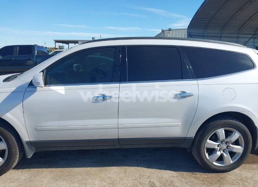 Photo 14 of 2017 Chevrolet Traverse 1LT (VIN 1GNKRGKD9HJ188540)