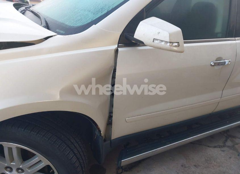 Photo 18 of 2014 Chevrolet Traverse 1LT (VIN 1GNKRGKDXEJ169474)