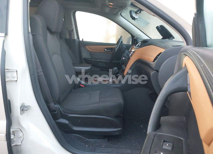 Photo 5 of 2014 Chevrolet Traverse 1LT (VIN 1GNKRGKDXEJ169474)