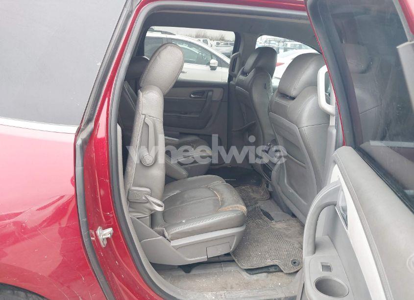 Photo 8 of 2014 Chevrolet Traverse 1LT (VIN 1GNKRGKDXEJ266917)