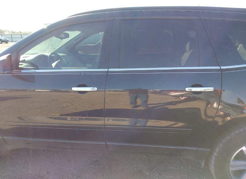 Photo 15 of 2015 Chevrolet Traverse 1LT (VIN 1GNKRGKDXFJ256289)