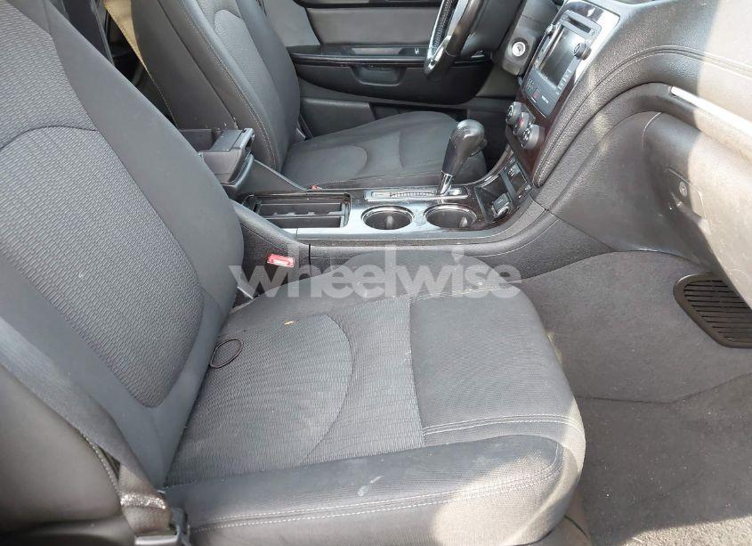 Photo 5 of 2016 Chevrolet Traverse 1LT (VIN 1GNKRGKDXGJ153262)