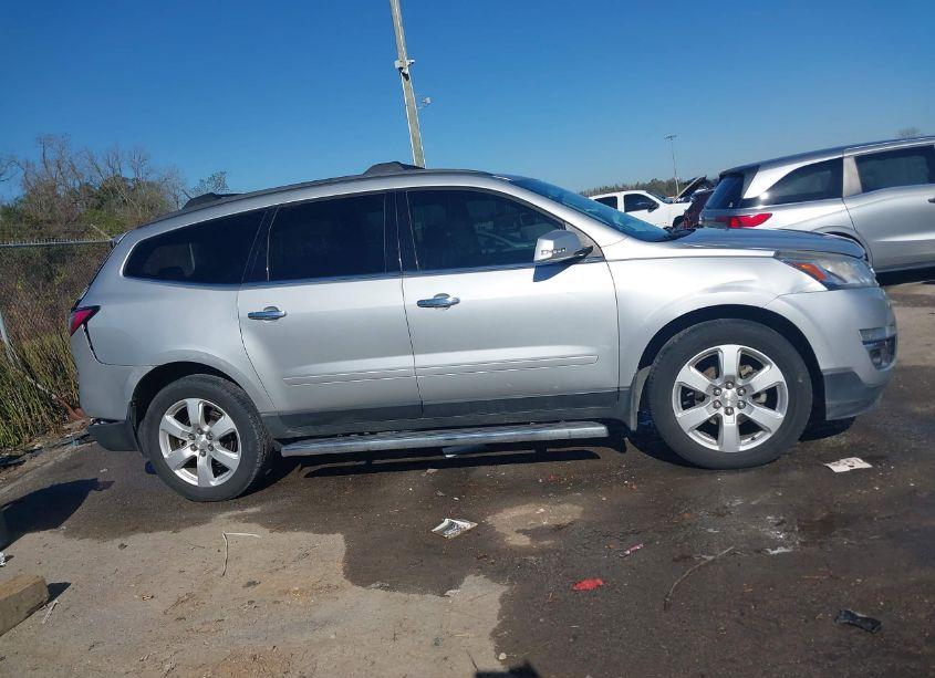 Photo 13 of 2016 Chevrolet Traverse 1LT (VIN 1GNKRGKDXGJ213539)