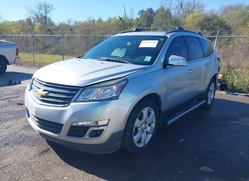 Photo 2 of 2016 Chevrolet Traverse 1LT (VIN 1GNKRGKDXGJ213539)
