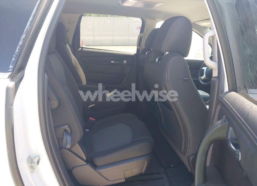 Photo 8 of 2016 Chevrolet Traverse 1LT (VIN 1GNKRGKDXGJ265625)