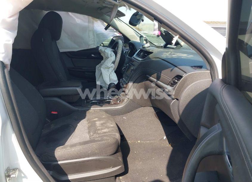 Photo 5 of 2017 Chevrolet Traverse 1LT (VIN 1GNKRGKDXHJ114401)