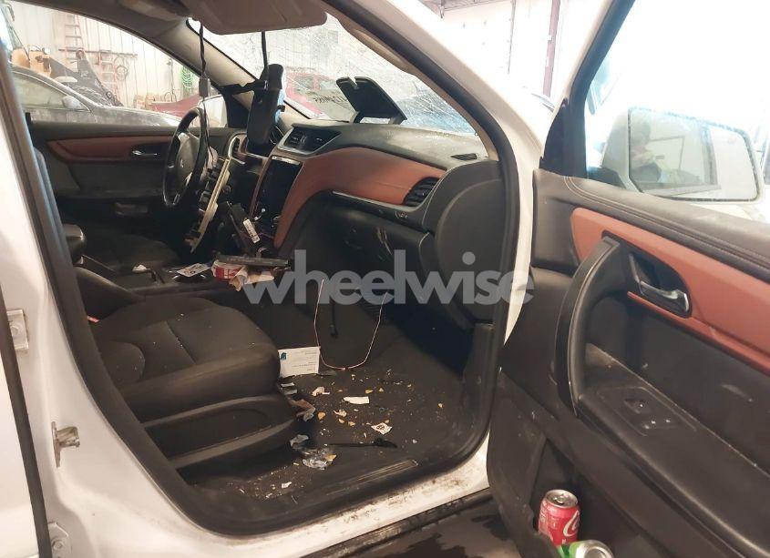 Photo 5 of 2017 Chevrolet Traverse 1LT (VIN 1GNKRGKDXHJ184531)