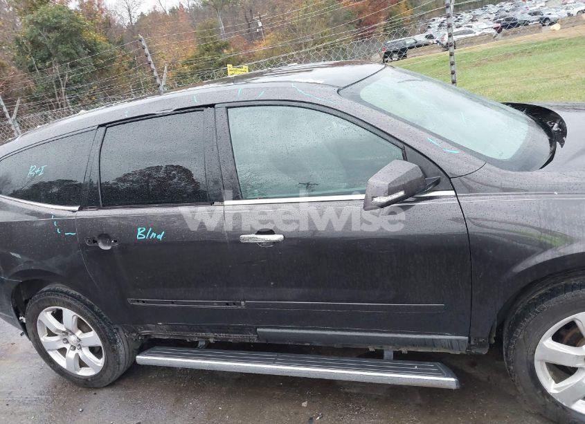 Photo 14 of 2017 Chevrolet Traverse 1LT (VIN 1GNKRGKDXHJ277436)