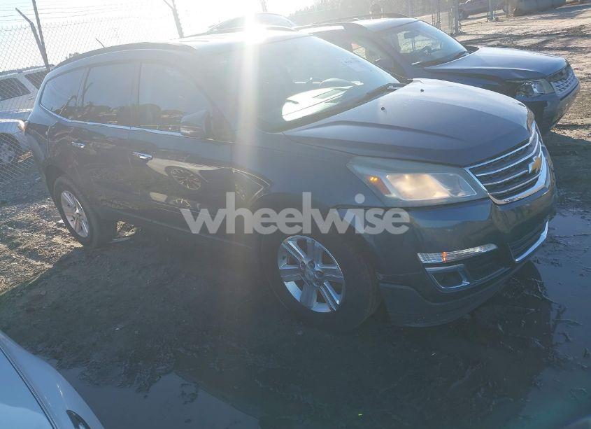 2014 Chevrolet Traverse 2LT (VIN 1GNKRHKD0EJ121861) main photo