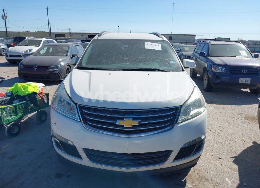 Photo 12 of 2015 Chevrolet Traverse 2LT (VIN 1GNKRHKD0FJ158250)