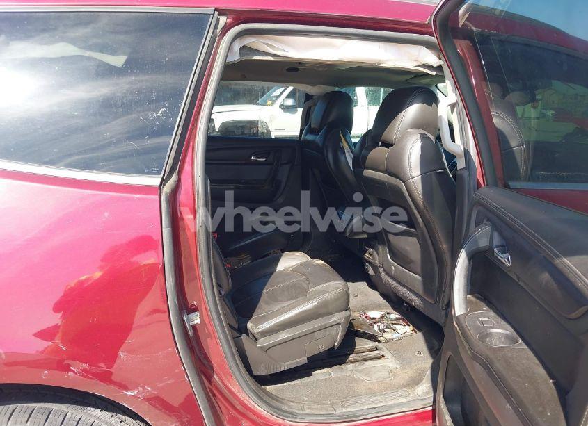 Photo 8 of 2015 Chevrolet Traverse 2LT (VIN 1GNKRHKD0FJ193676)