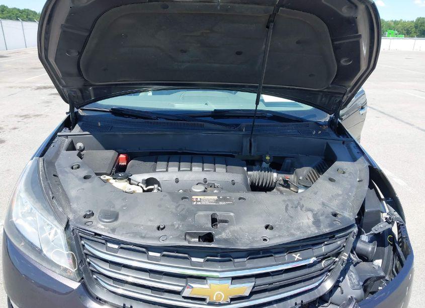 Photo 10 of 2015 Chevrolet Traverse 2LT (VIN 1GNKRHKD0FJ203624)