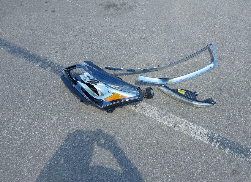 Photo 12 of 2015 Chevrolet Traverse 2LT (VIN 1GNKRHKD0FJ203624)