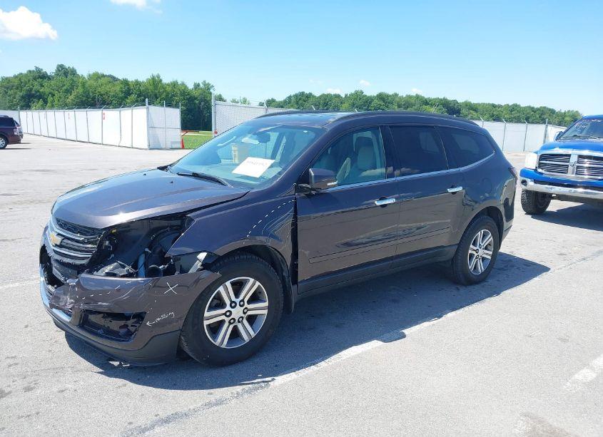 Photo 2 of 2015 Chevrolet Traverse 2LT (VIN 1GNKRHKD0FJ203624)