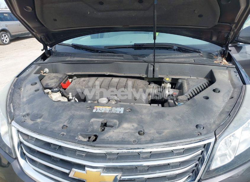 Photo 10 of 2015 Chevrolet Traverse 2LT (VIN 1GNKRHKD0FJ226174)