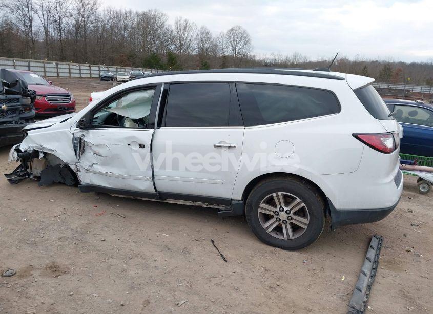 Photo 13 of 2016 Chevrolet Traverse 2LT (VIN 1GNKRHKD0GJ201762)