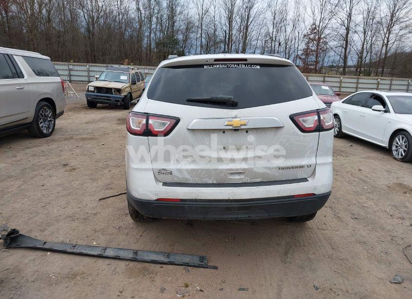 Photo 15 of 2016 Chevrolet Traverse 2LT (VIN 1GNKRHKD0GJ201762)