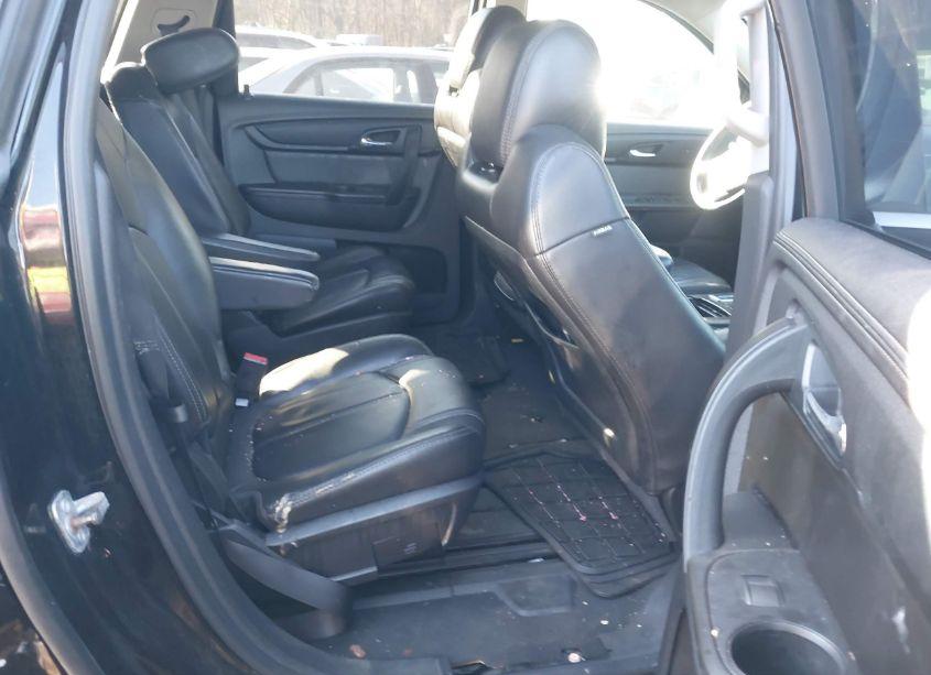 Photo 8 of 2016 Chevrolet Traverse 2LT (VIN 1GNKRHKD0GJ289504)