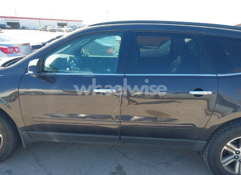 Photo 14 of 2017 Chevrolet Traverse 2LT (VIN 1GNKRHKD0HJ283378)