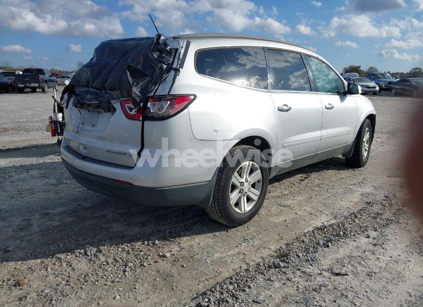 Photo 4 of 2014 Chevrolet Traverse 2LT (VIN 1GNKRHKD1EJ119956)