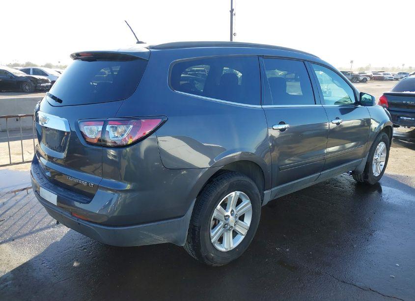 Photo 4 of 2014 Chevrolet Traverse 2LT (VIN 1GNKRHKD1EJ121433)