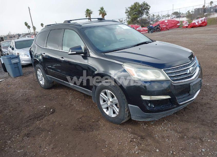 2014 Chevrolet Traverse 2LT (VIN 1GNKRHKD1EJ134117) main photo