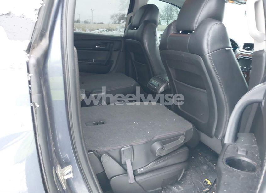 Photo 8 of 2014 Chevrolet Traverse 2LT (VIN 1GNKRHKD1EJ263569)