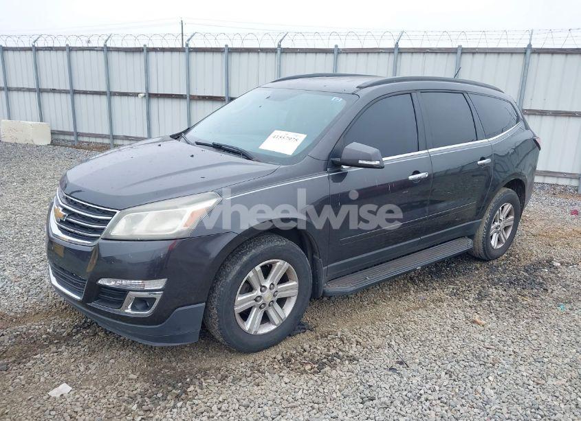 Photo 2 of 2014 Chevrolet Traverse 2LT (VIN 1GNKRHKD1EJ289251)