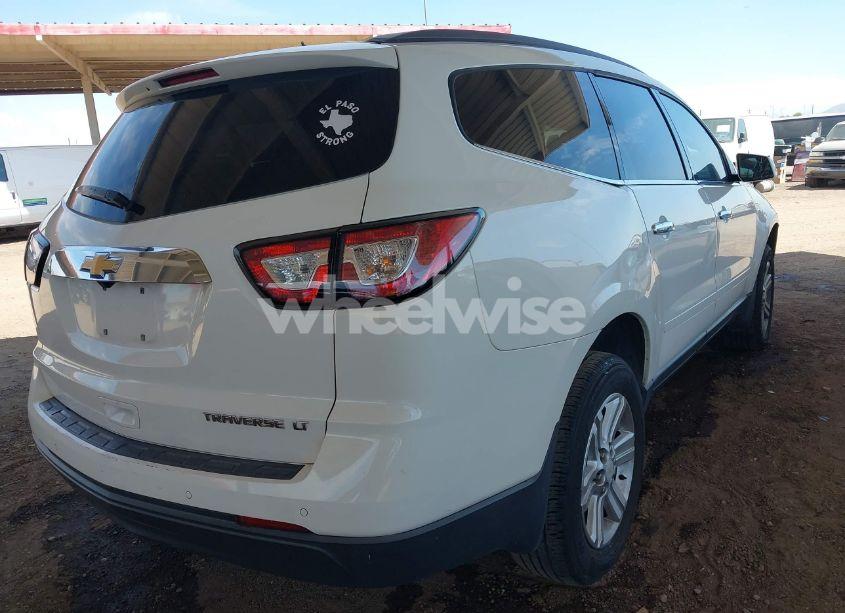 Photo 4 of 2014 Chevrolet Traverse 2LT (VIN 1GNKRHKD1EJ305643)