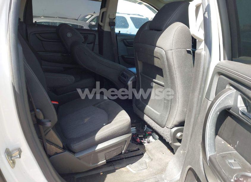 Photo 8 of 2014 Chevrolet Traverse 2LT (VIN 1GNKRHKD1EJ305643)