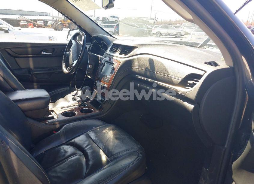 Photo 5 of 2014 Chevrolet Traverse 2LT (VIN 1GNKRHKD1EJ318960)