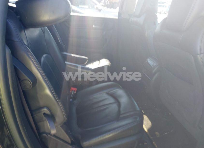 Photo 8 of 2014 Chevrolet Traverse 2LT (VIN 1GNKRHKD1EJ318960)