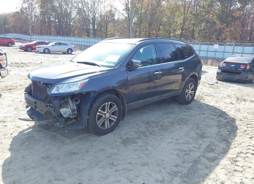 Photo 2 of 2015 Chevrolet Traverse 2LT (VIN 1GNKRHKD1FJ110286)