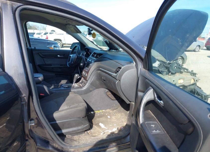 Photo 5 of 2015 Chevrolet Traverse 2LT (VIN 1GNKRHKD1FJ110286)