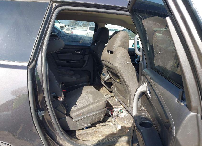 Photo 8 of 2015 Chevrolet Traverse 2LT (VIN 1GNKRHKD1FJ110286)