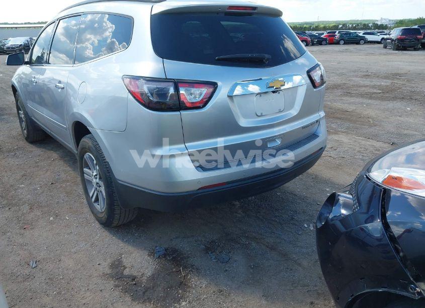 Photo 3 of 2015 Chevrolet Traverse 2LT (VIN 1GNKRHKD1FJ359123)