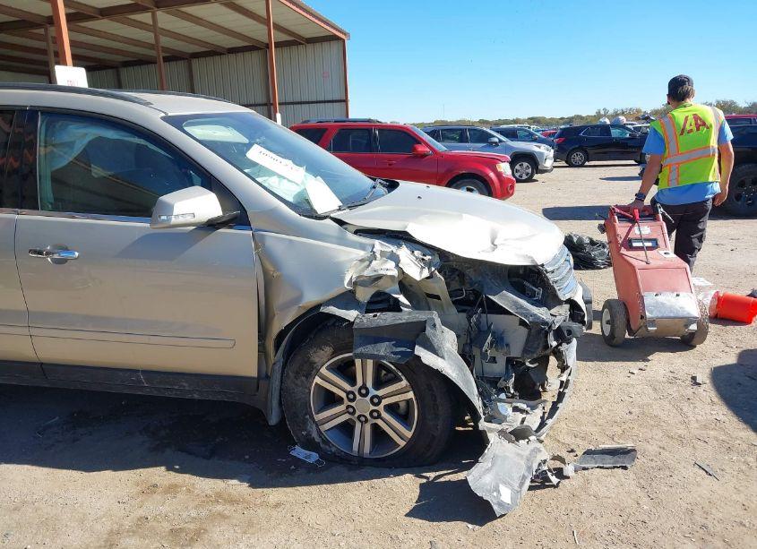 Photo 6 of 2016 Chevrolet Traverse 2LT (VIN 1GNKRHKD1GJ141801)