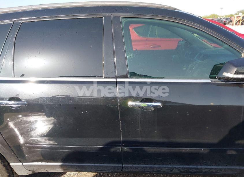 Photo 13 of 2016 Chevrolet Traverse 2LT (VIN 1GNKRHKD1GJ178749)