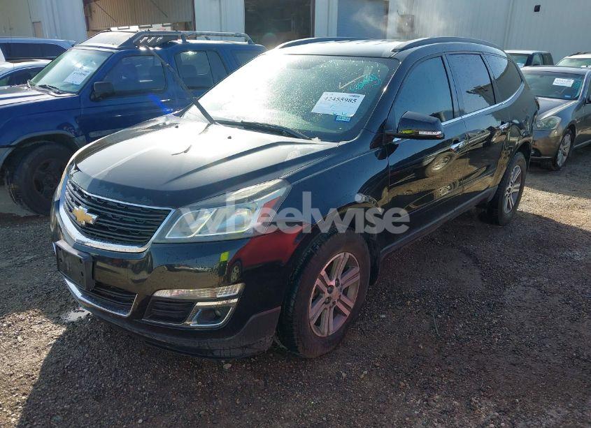 Photo 2 of 2016 Chevrolet Traverse 2LT (VIN 1GNKRHKD1GJ178749)