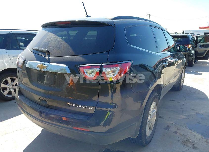 Photo 4 of 2014 Chevrolet Traverse 2LT (VIN 1GNKRHKD2EJ216017)