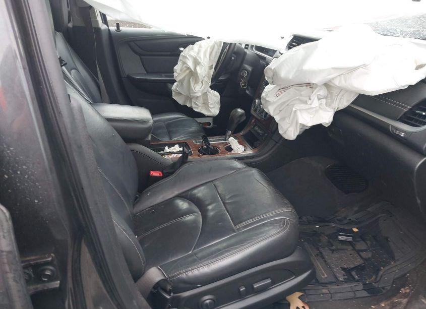 Photo 5 of 2014 Chevrolet Traverse 2LT (VIN 1GNKRHKD2EJ277206)