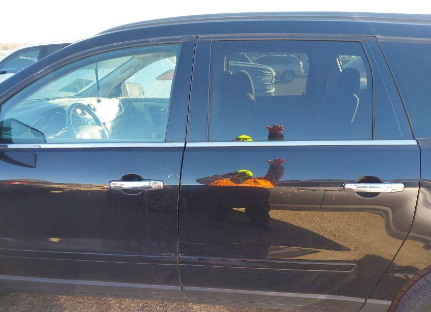 Photo 14 of 2016 Chevrolet Traverse 2LT (VIN 1GNKRHKD2GJ123548)