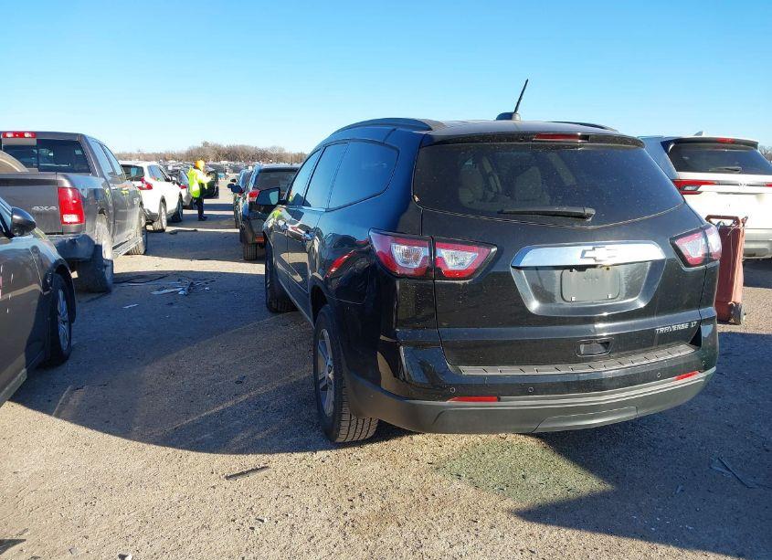Photo 3 of 2016 Chevrolet Traverse 2LT (VIN 1GNKRHKD2GJ123548)