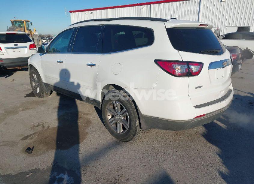 Photo 3 of 2016 Chevrolet Traverse 2LT (VIN 1GNKRHKD2GJ221852)