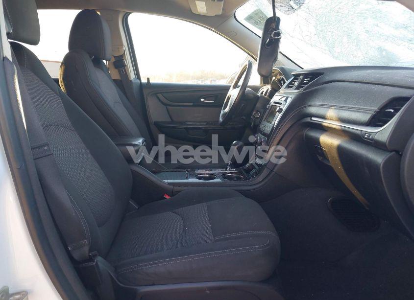 Photo 5 of 2016 Chevrolet Traverse 2LT (VIN 1GNKRHKD2GJ221852)